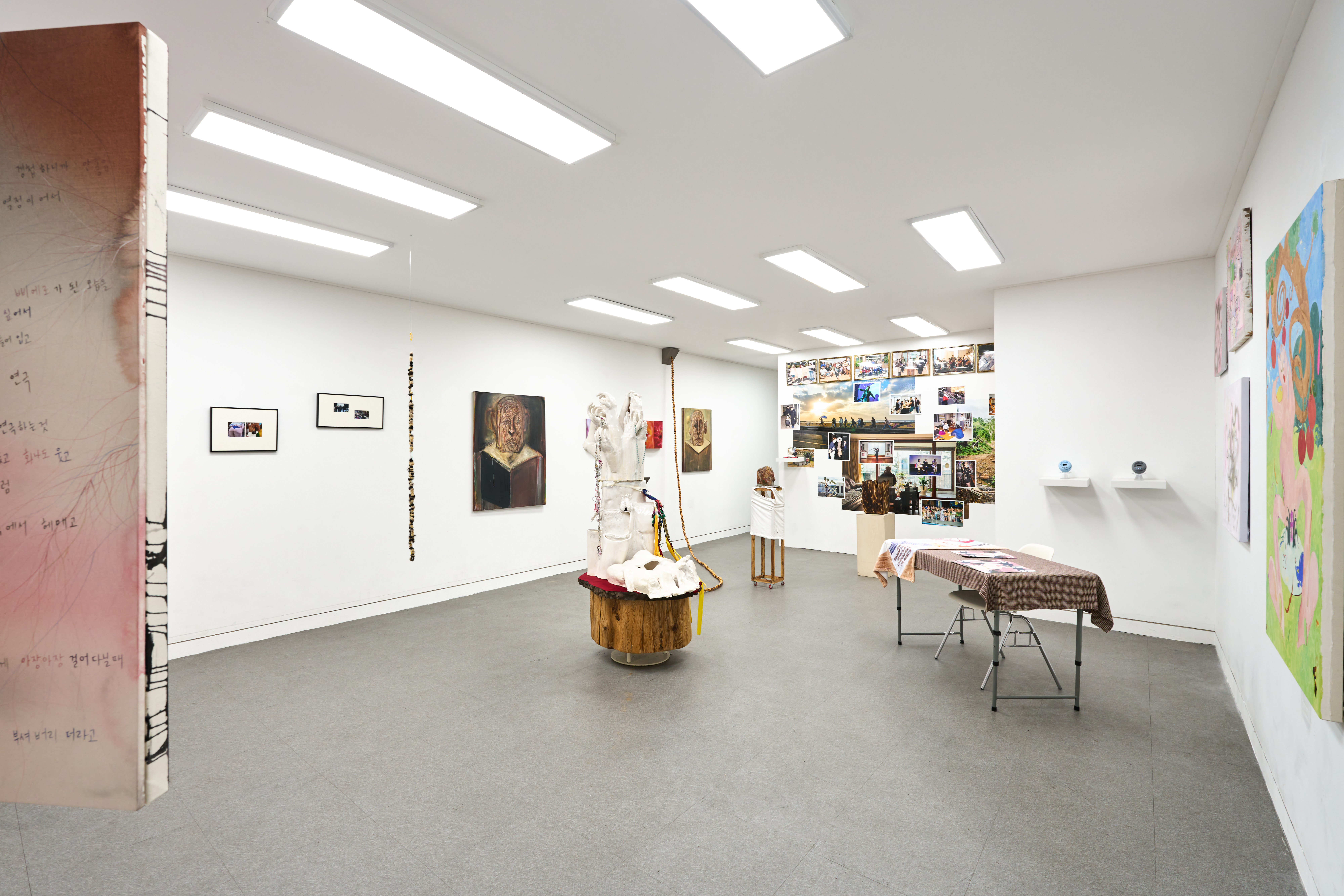 Exhibition view of  *Looking at the Blue World*, photographed by Chul-lim Choi